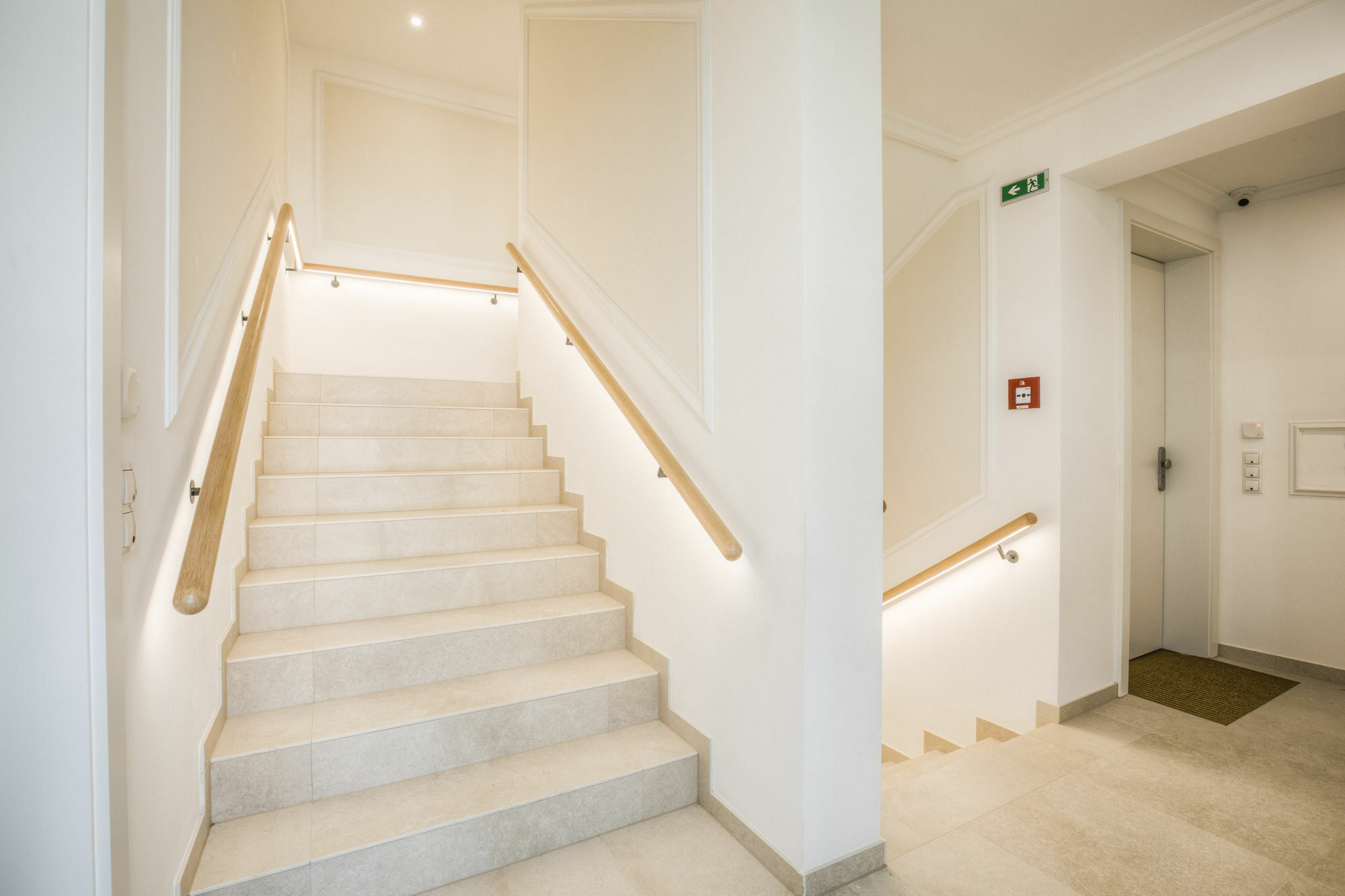 Vienna Grand Apartments City Bagian luar foto